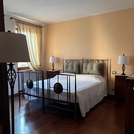 Elegante Charme A - 70 Mq - 4 Ospiti - Vicino Centro E Cantine Soave (Verona)